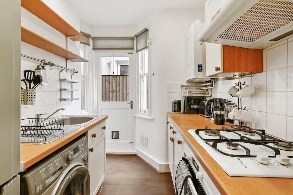 2 Bed Garden Flat Leyton Village London Eksteriør billede