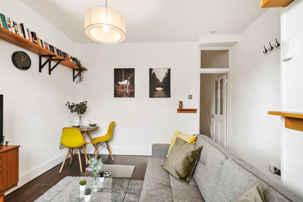 2 Bed Garden Flat Leyton Village London Eksteriør billede