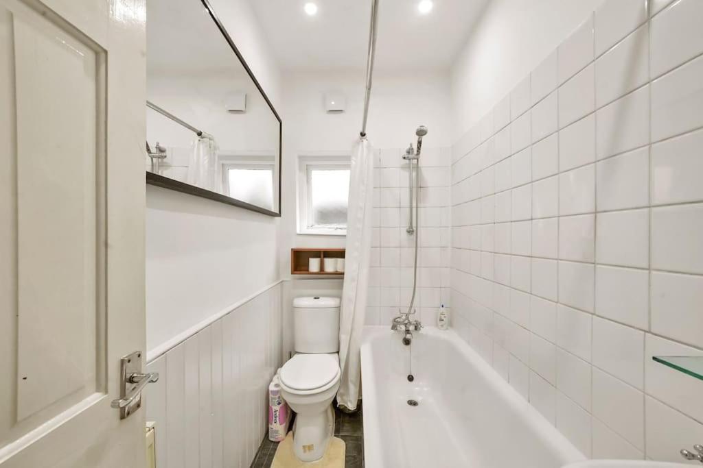 2 Bed Garden Flat Leyton Village London Eksteriør billede